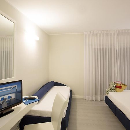 Hotel Sporting Casalbordino Quarto foto